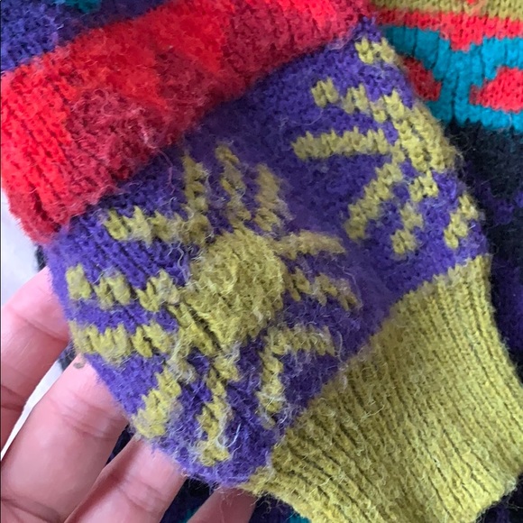 Funky 90’s Vintage Ugly Sweater - Picture 9 of 9